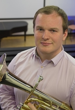 Bates, Jonathan - hier klicken