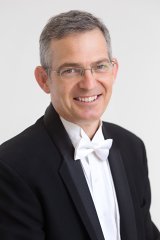 Weiss, Tim - hier klicken